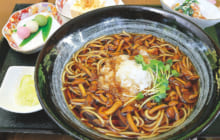 画像：【446号】麺’s すぱいす – 自然豊かな山里にある十割そばの店 蕎麦茶屋 矢護庵（やごあん）