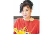 画像：【599号】すぱいすトピックス – えがおプレゼンツ 火の国うたまつり2022 八代亜紀さんインタビュー
