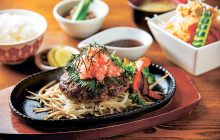 画像：フワフワ、ジューシーな馬肉100％ハンバーグ【グルマップ】