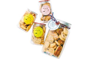 アントルメ菓樹のボリューム満点のボトル入りクッキー どがしこでん