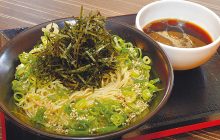画像：和風だし香るピリ辛のつゆに 香り豊かな全粒粉麺が好相性【麺’s すぱいす】