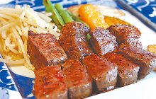 画像：お酒と相性抜群のあか牛料理