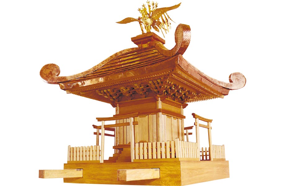 間もなく完成する木山神宮のおみこし。高校生が製作しました。