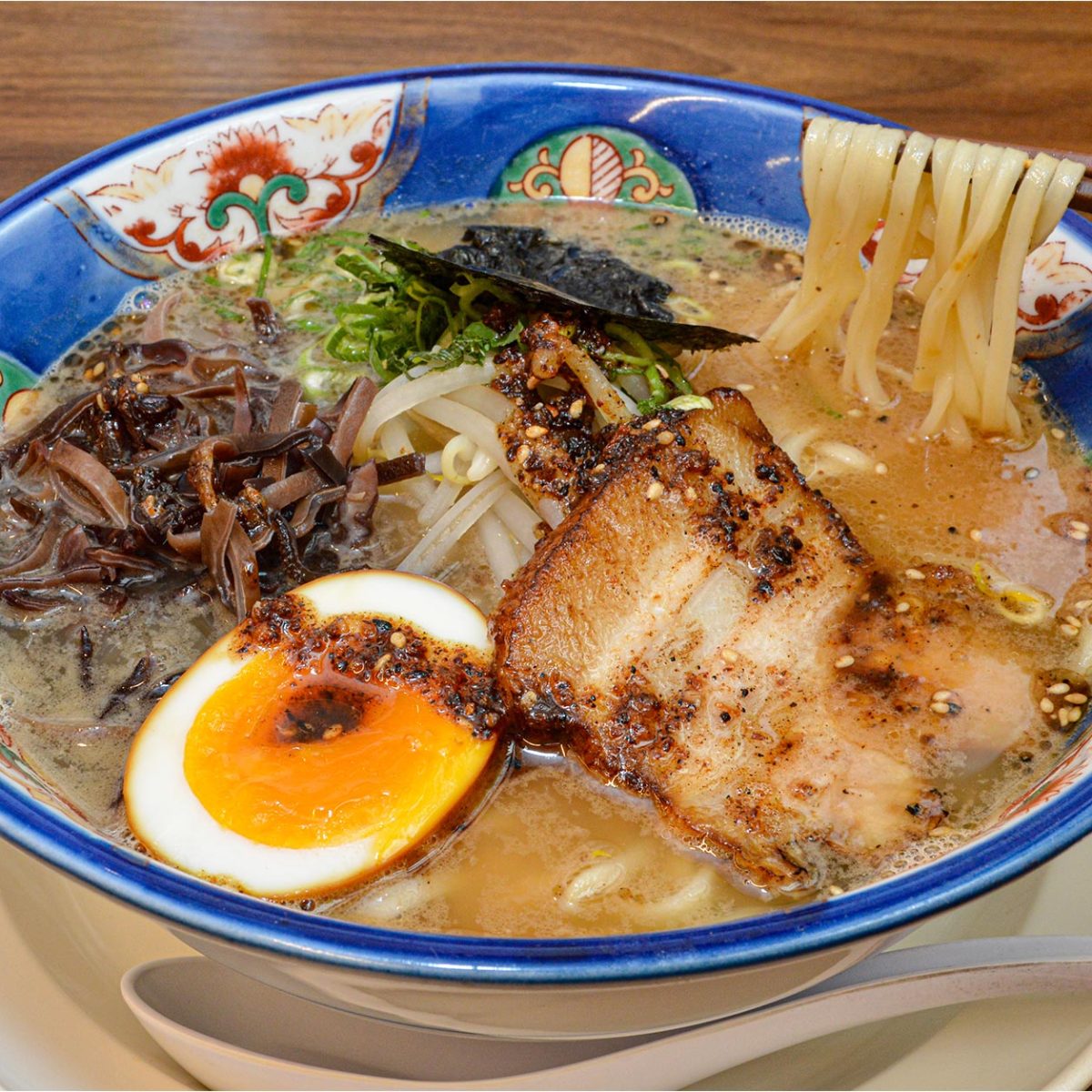 豚骨ラーメン | くまにち すぱいす