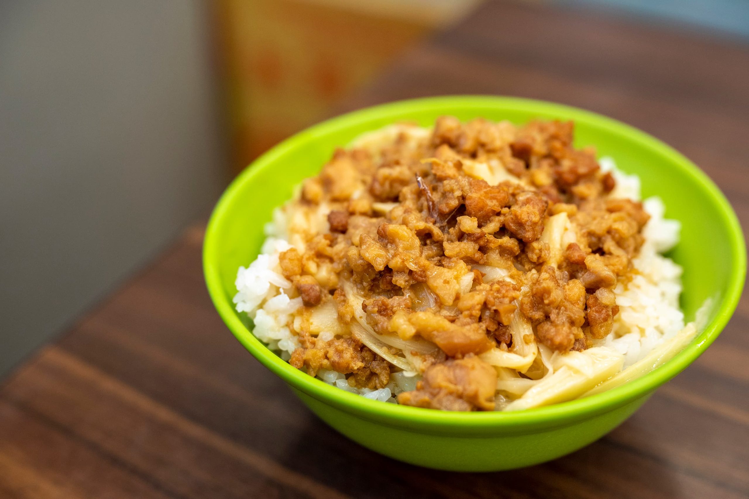 台湾のソウルフード「魯肉飯」（35元）もぜひ一緒に。味が濃すぎず、優しい味わいです