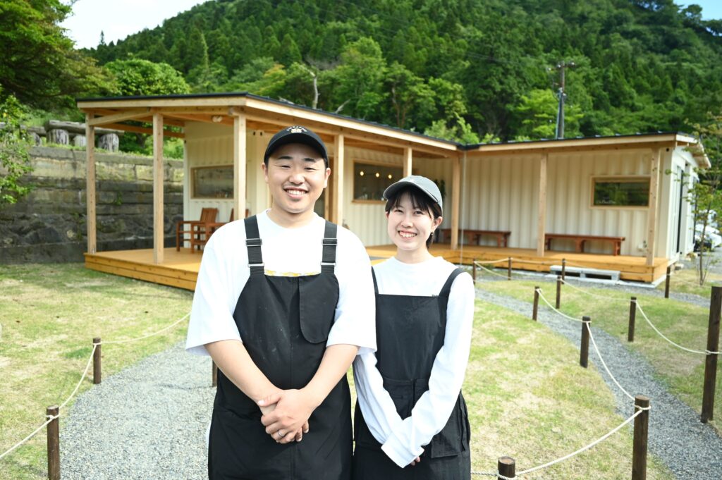 カフェオーナー夫妻