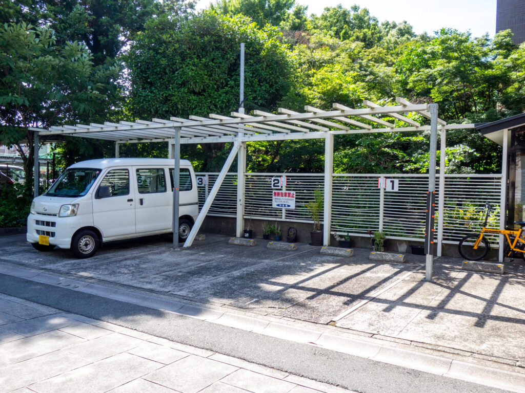 えのきぞの駐車場