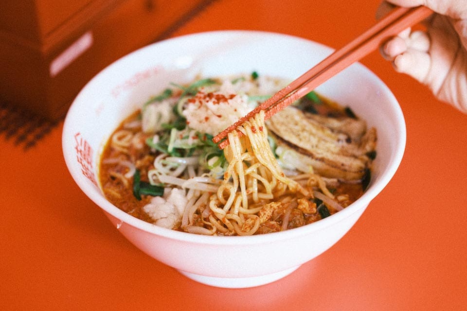 名古屋辛麺 鯱輪（しゃちりん）の旨辛にんにくラーメン3辛