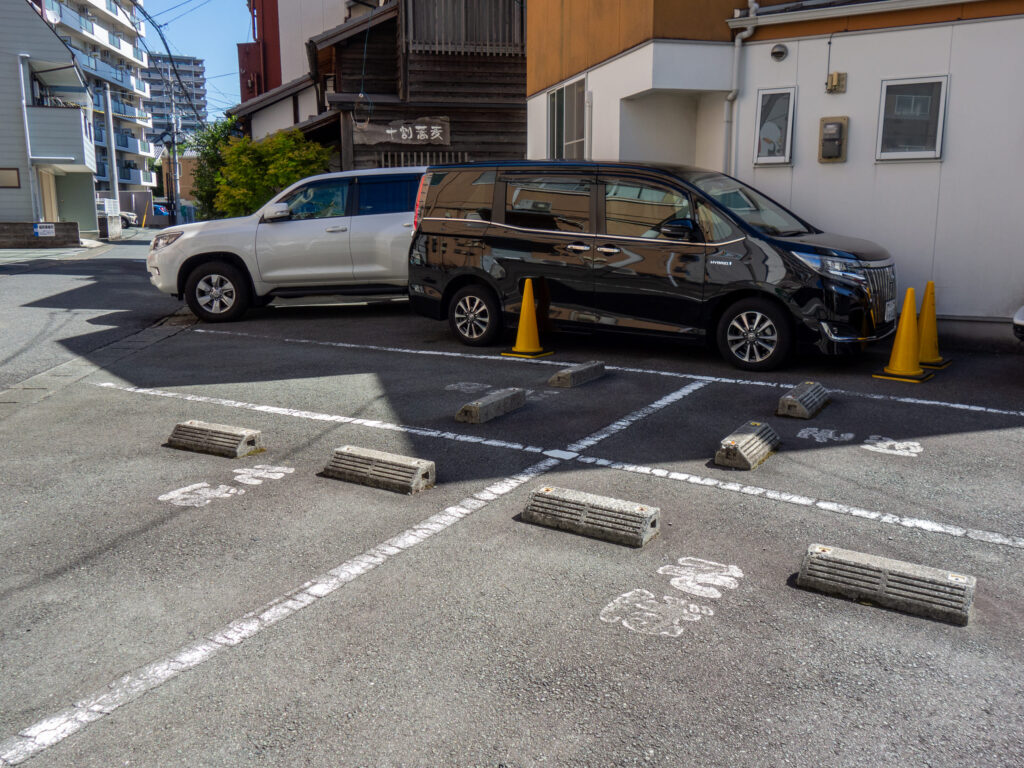 手打百藝 中の森　駐車場