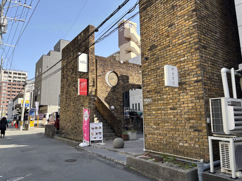 uni 外観