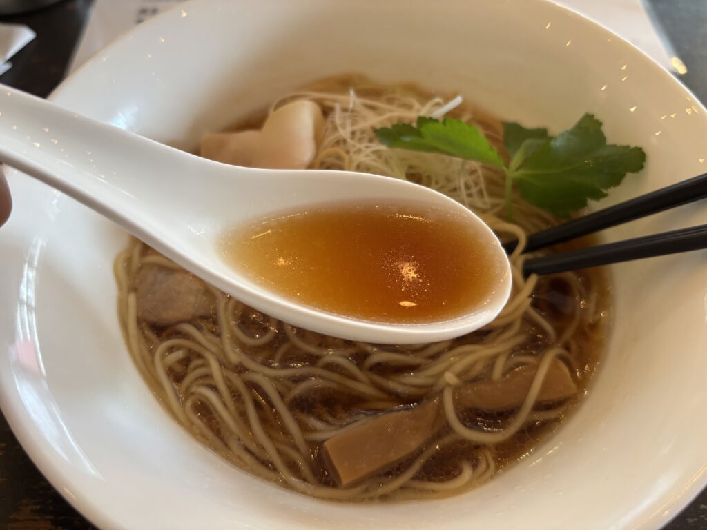 中華そばSANYO「中華そば醤油」 スープ
