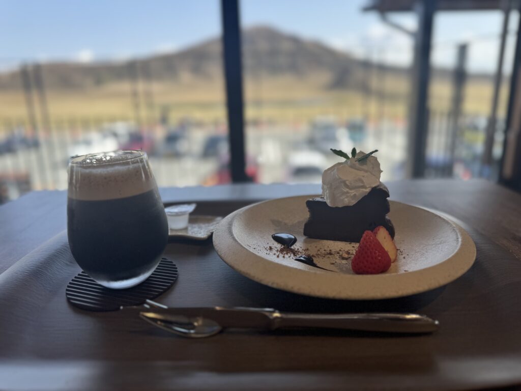 ガトーショコラとアイスコーヒー