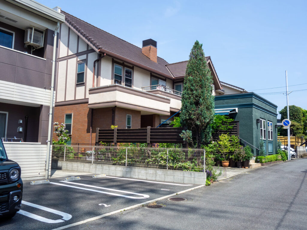 エラリー珈琲店までのアクセス