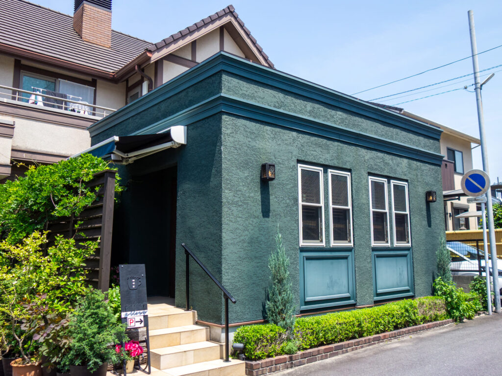 エラリー珈琲店の外観