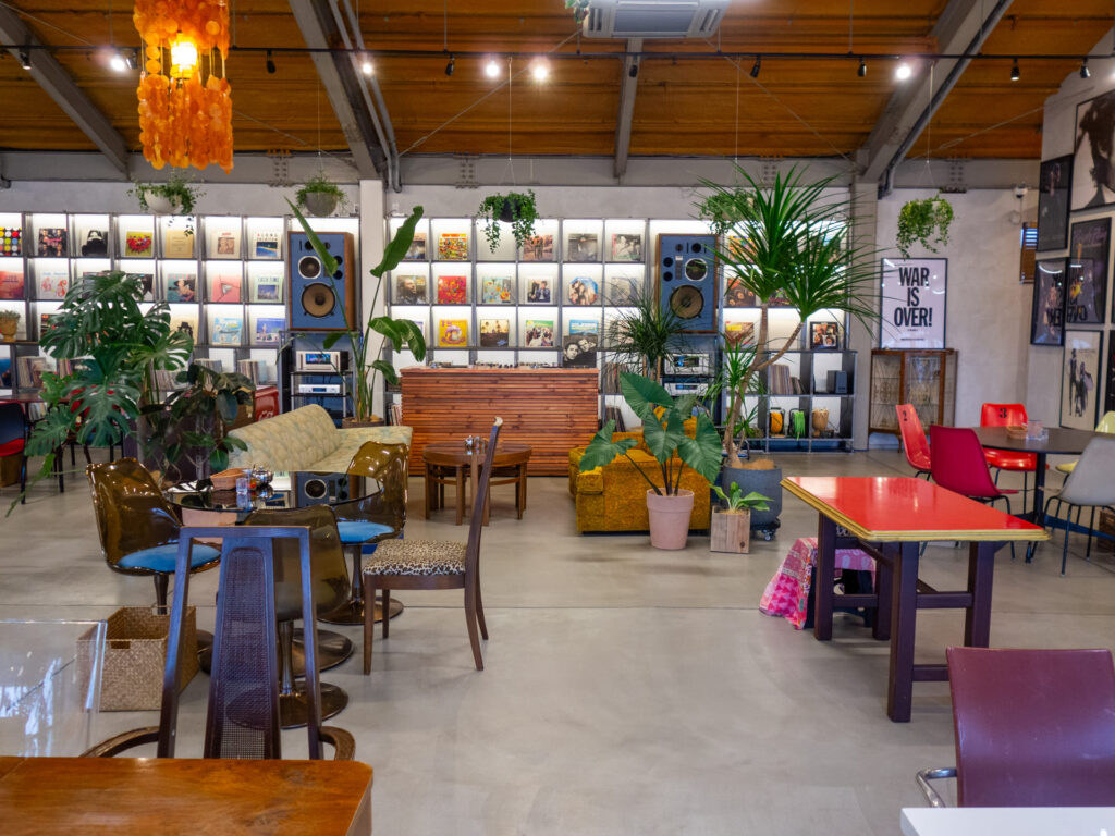 OLD SOULの店内