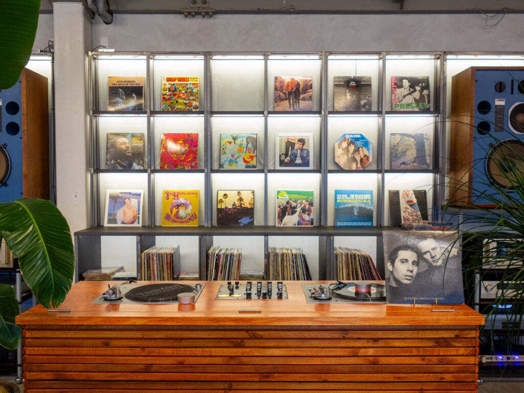 OLD SOULの店内