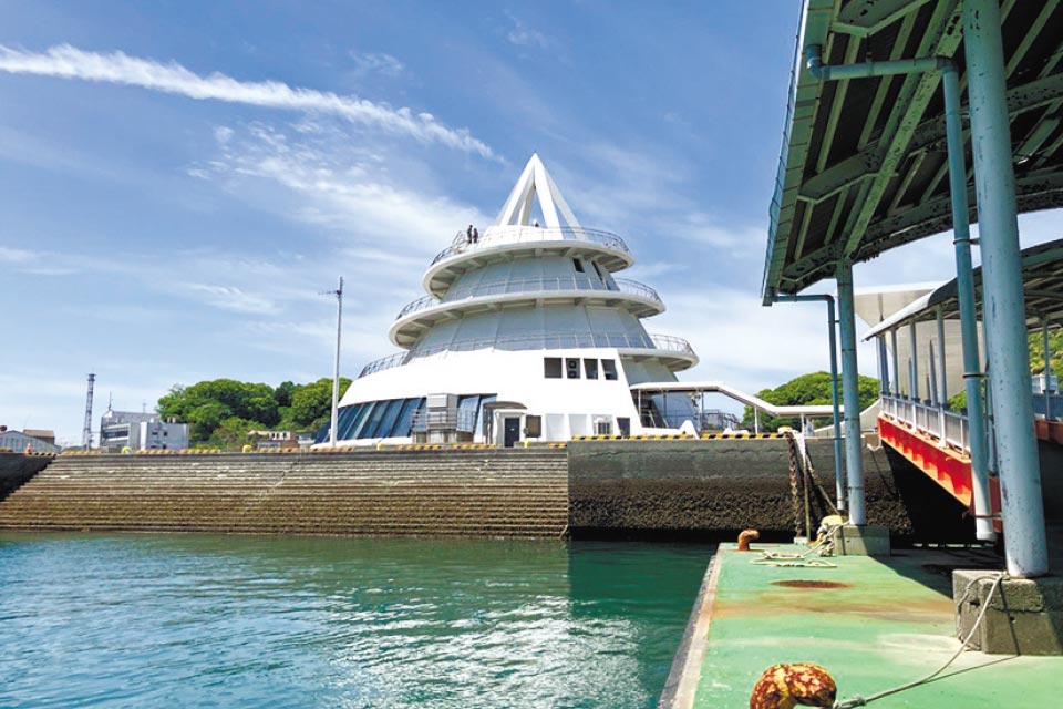 三角港