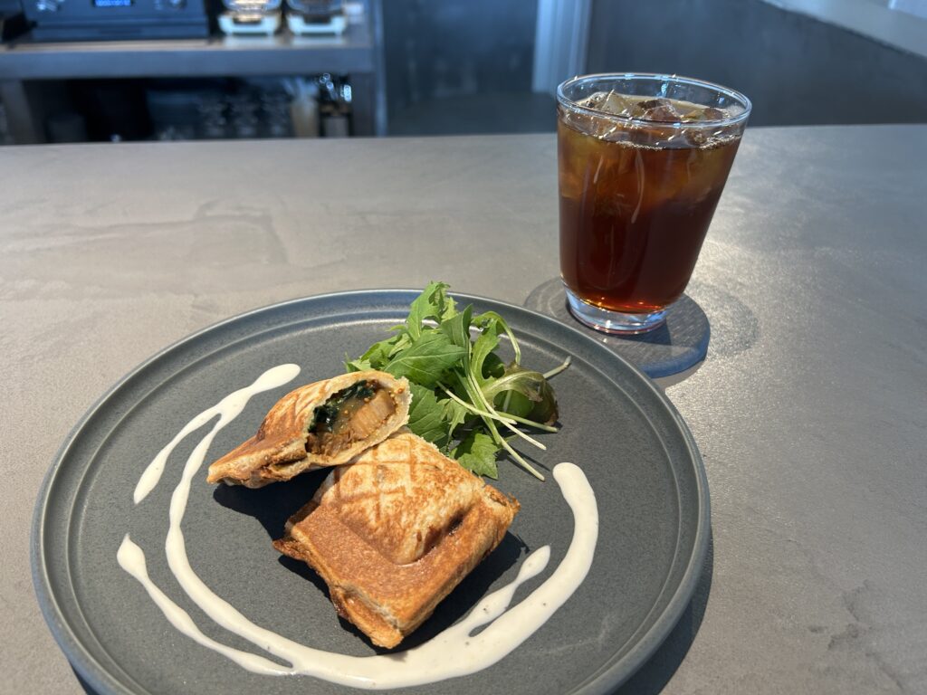 ビオーブコーヒーの玄米パンサンド