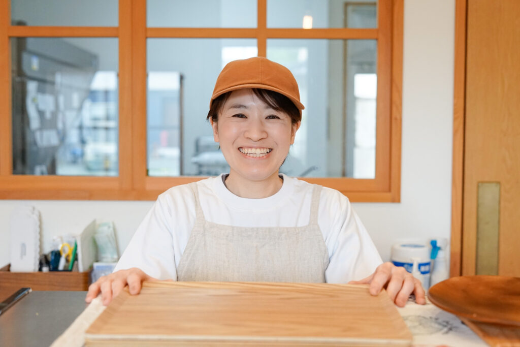「ツノダ菓子店」の店主