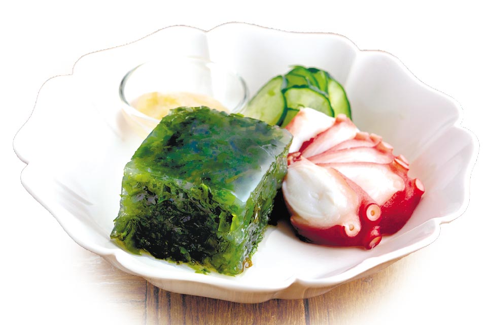エメラルド色の一皿 磯の香り漂う初夏の味