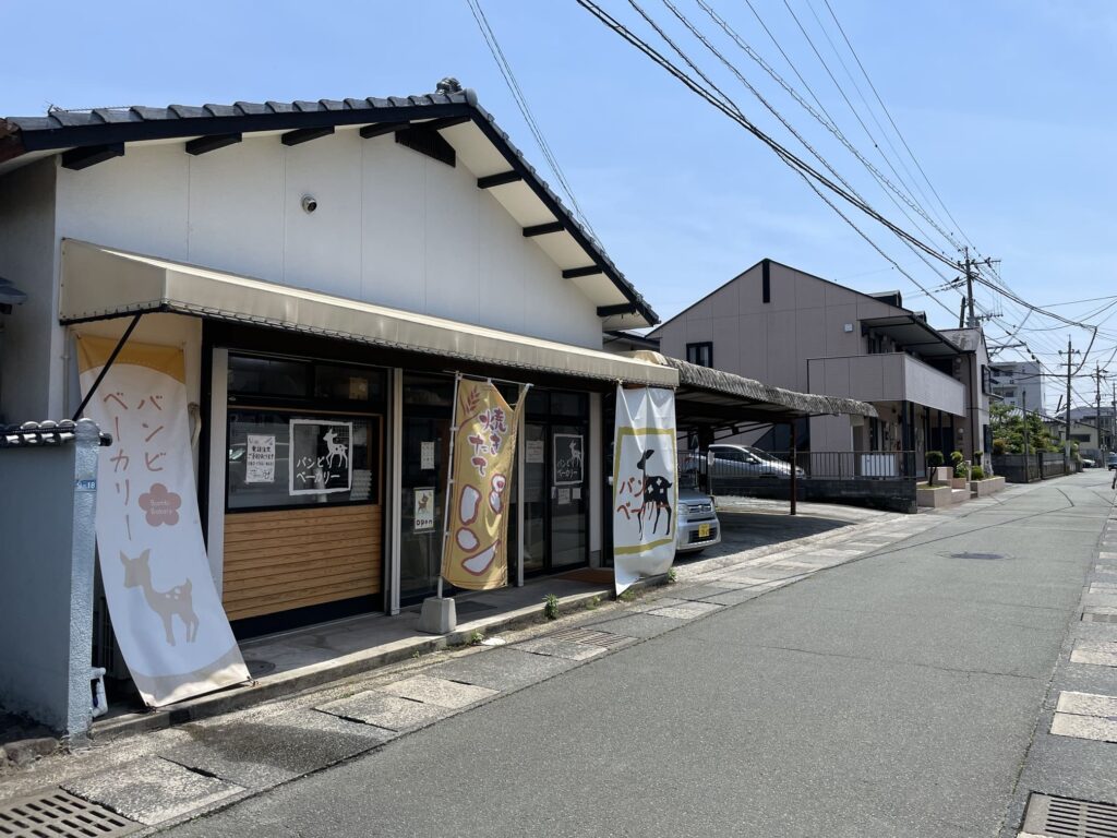 バンビの外観