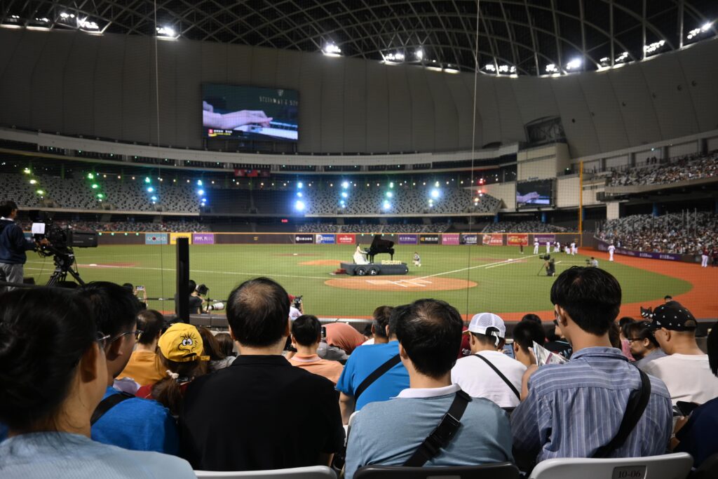 今回確保した座席は内野のネット裏エリアでした（ＮＮＡ撮影）