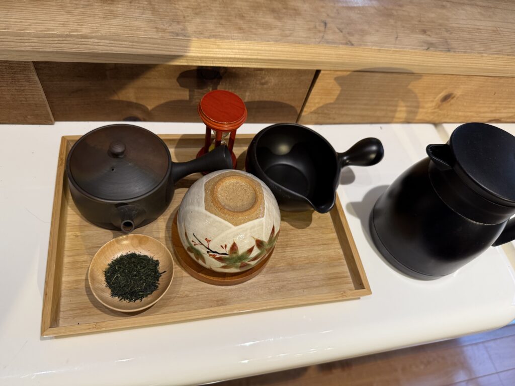 『ギャラリー至福のひととき＋甘味処』の「JRななつ星の特選八女茶」