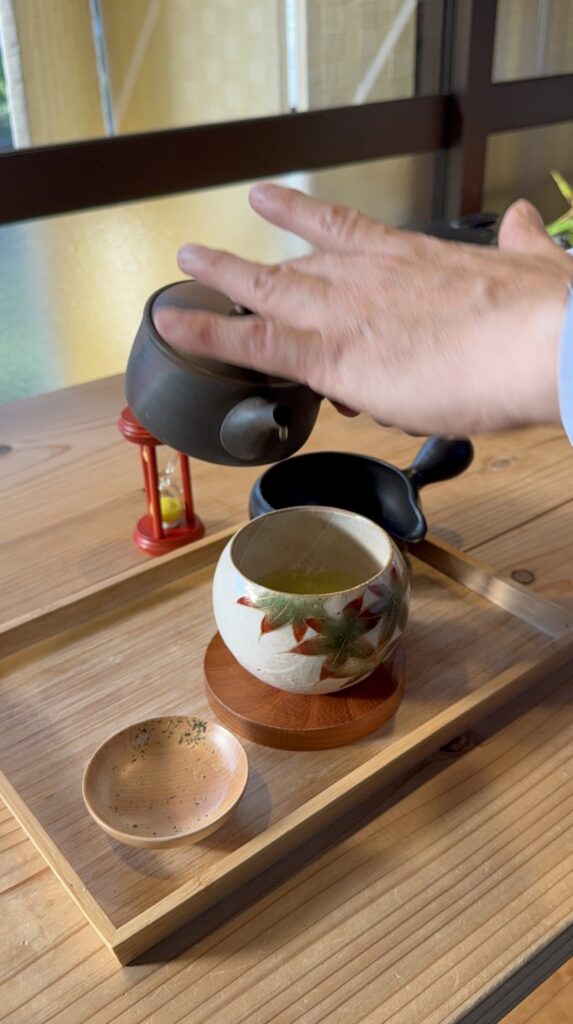 『ギャラリー至福のひととき＋甘味処』の「JRななつ星の特選八女茶」