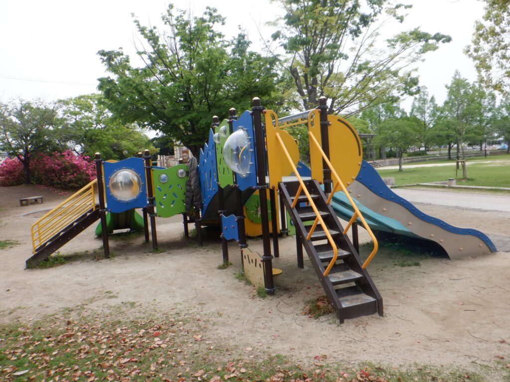 平成中央公園の遊具