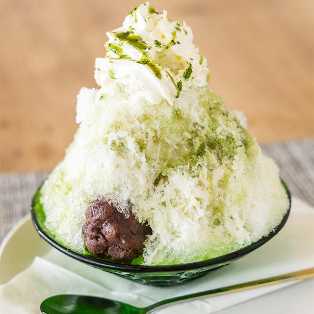 「かき氷」(780円)は抹茶のほか、イチゴや日向夏も