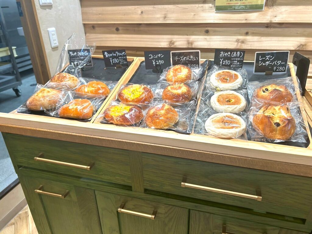 KENGUN BAKERYの内観