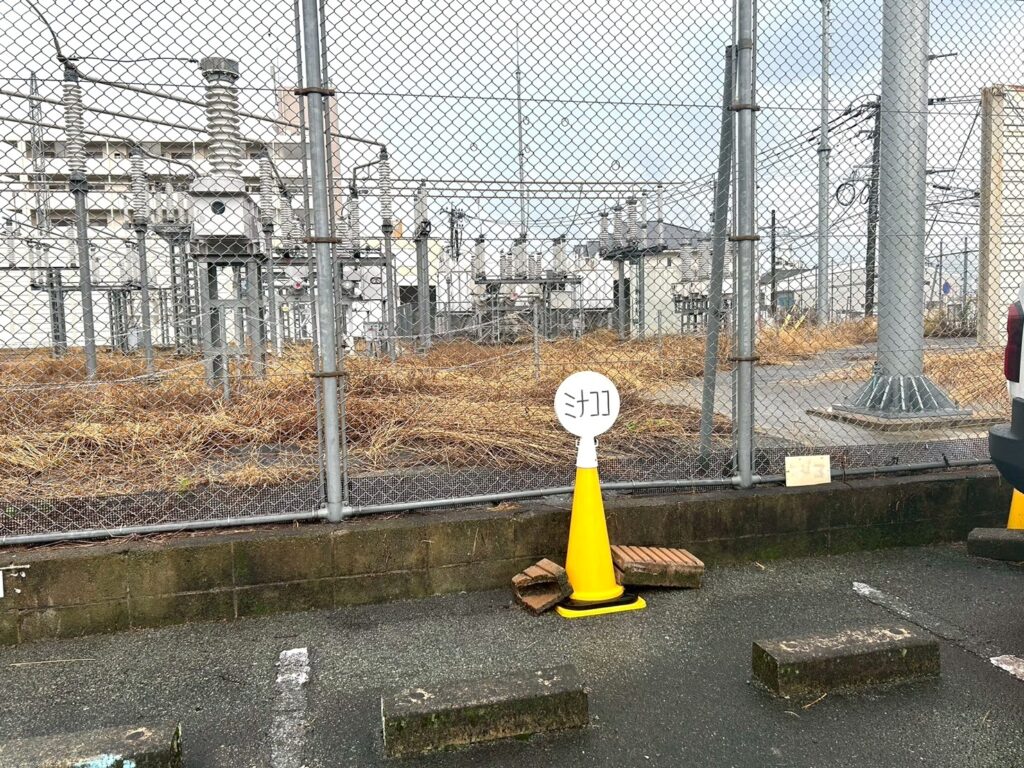 MINA COCOの駐車場