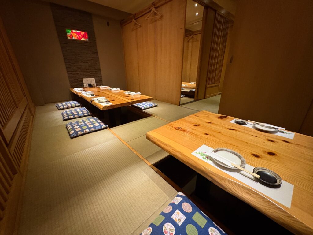 旬鮮よいなの店内