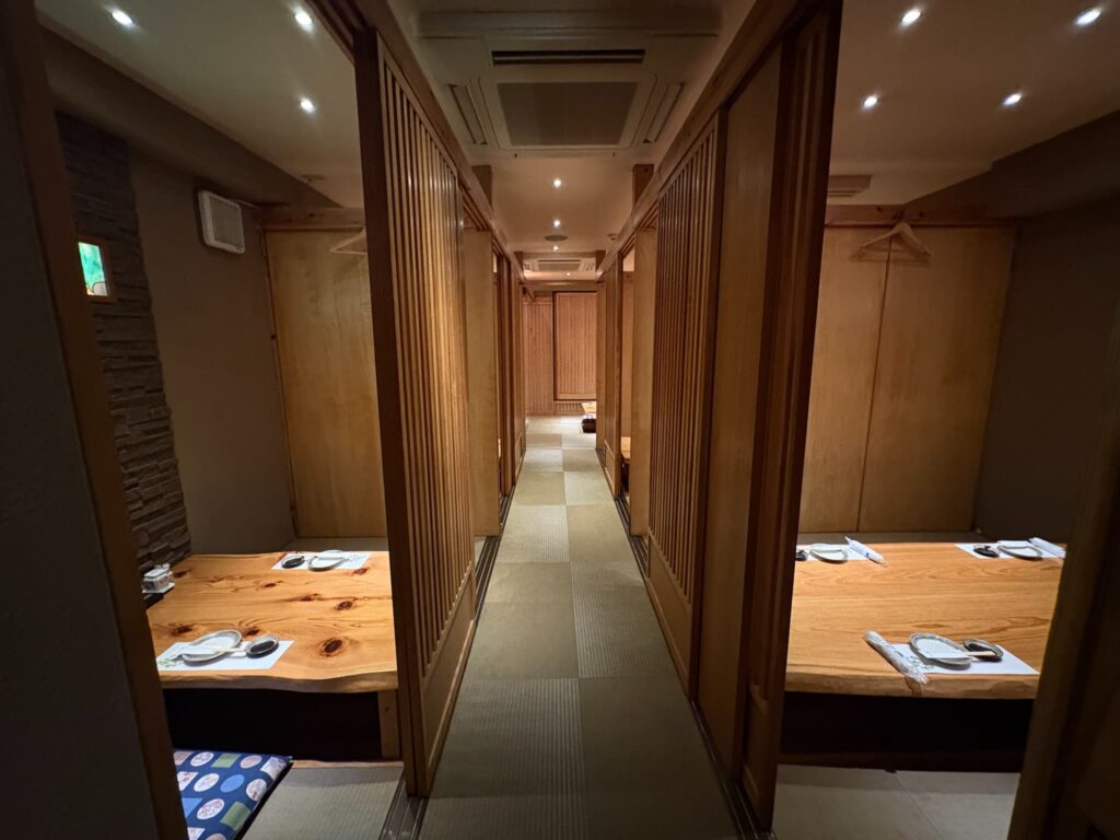 旬鮮よいなの店内