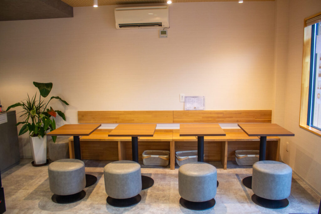 おむすび茶房 勅の店内