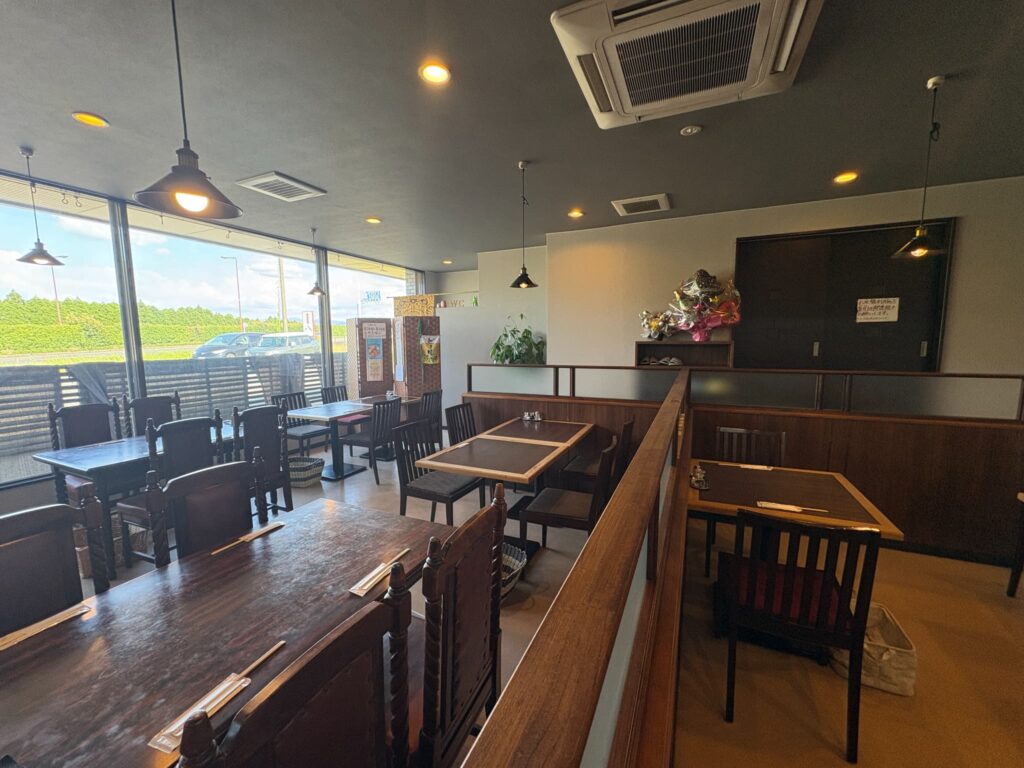 八一の店内