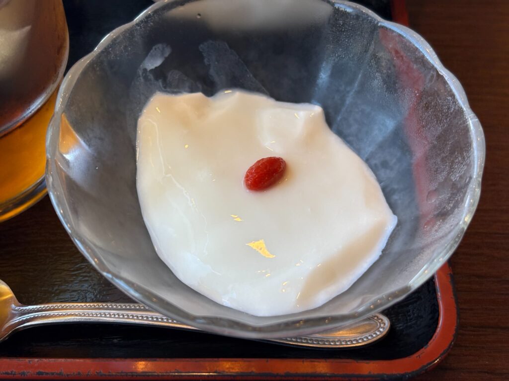 八一の麻婆豆腐ランチのデザート