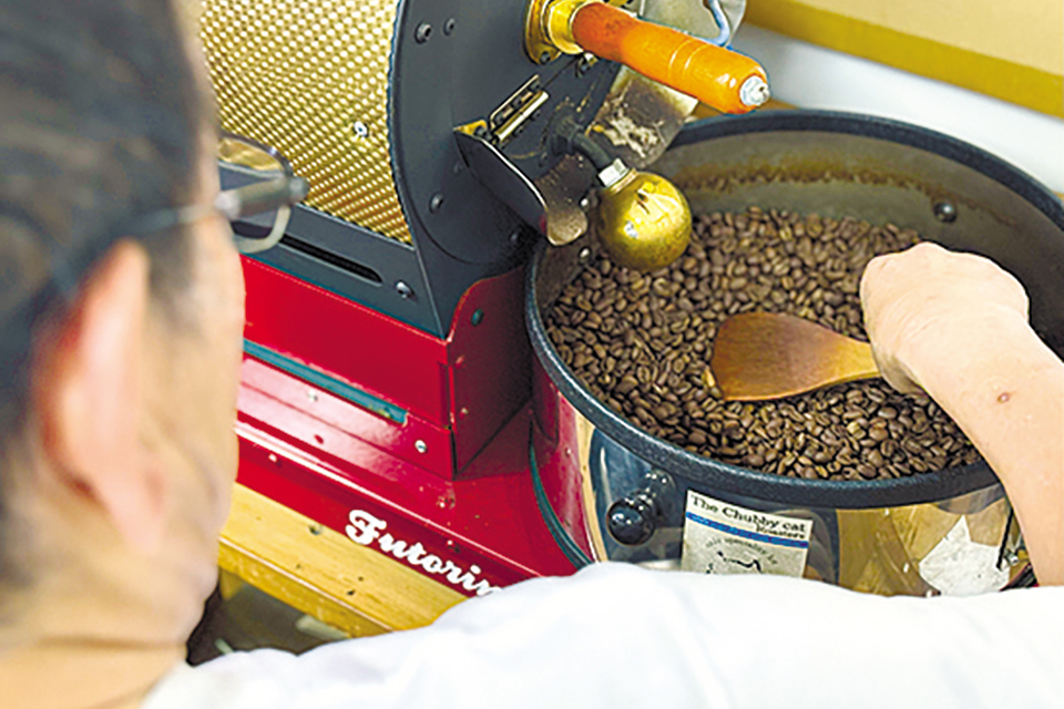 深みのある味わいが評判の自家焙煎のコーヒー