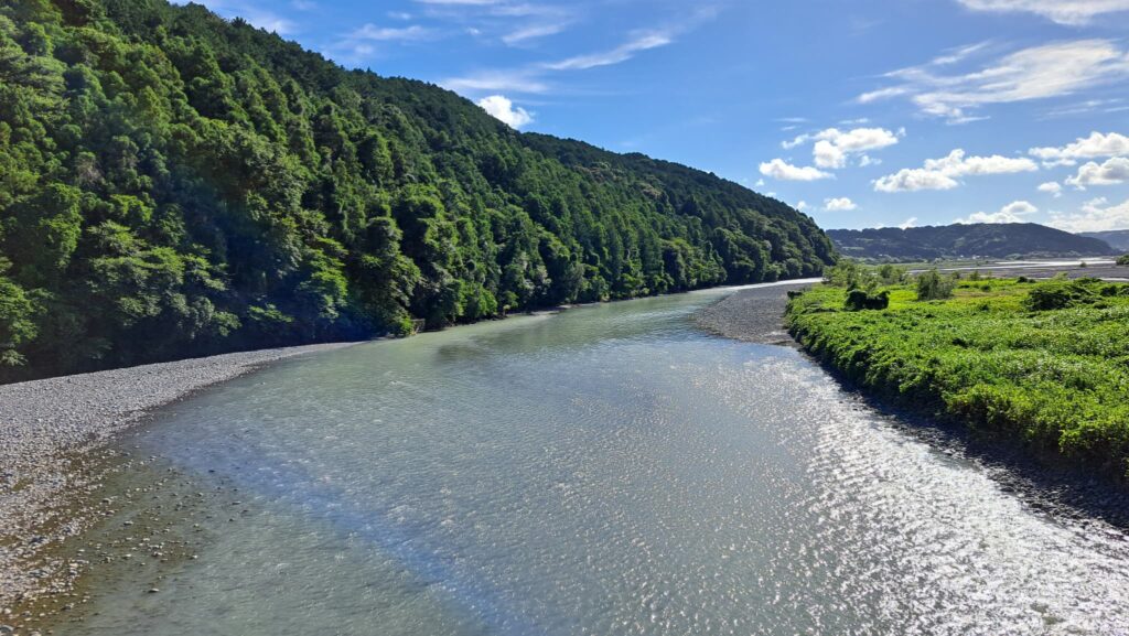 蓬莱橋から見える川