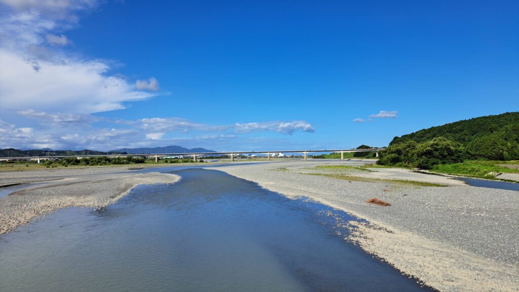 蓬莱橋から見える川