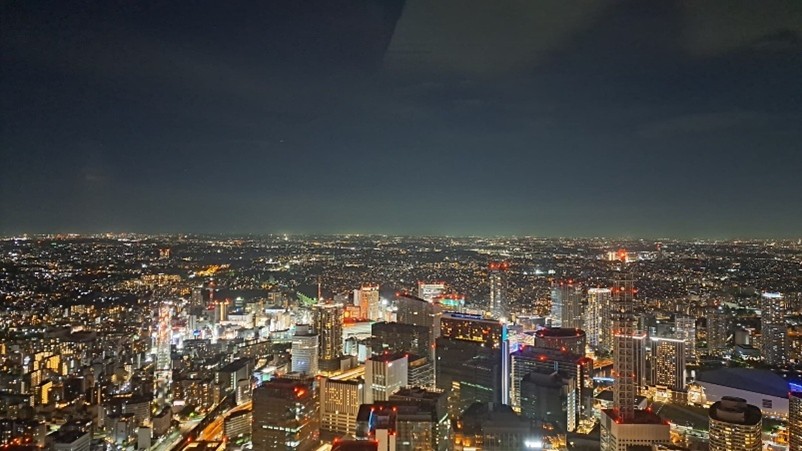 横浜ランドマークタワーから見える夜景