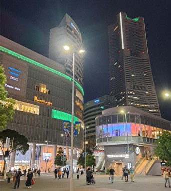 横浜ランドマークタワー