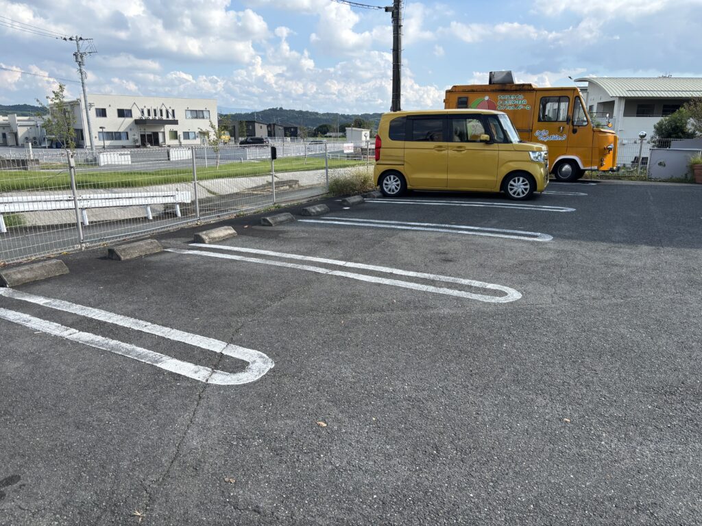 イルフォルノドーロ 駐車場