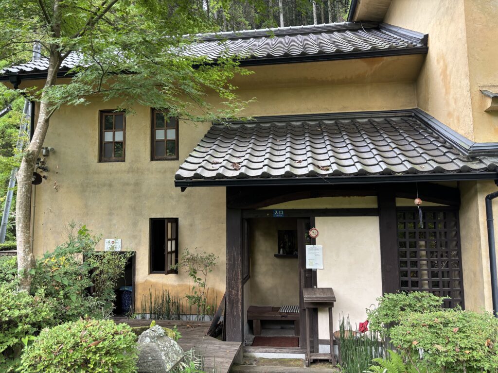 溶岩石窯ピッツァ轍 外観