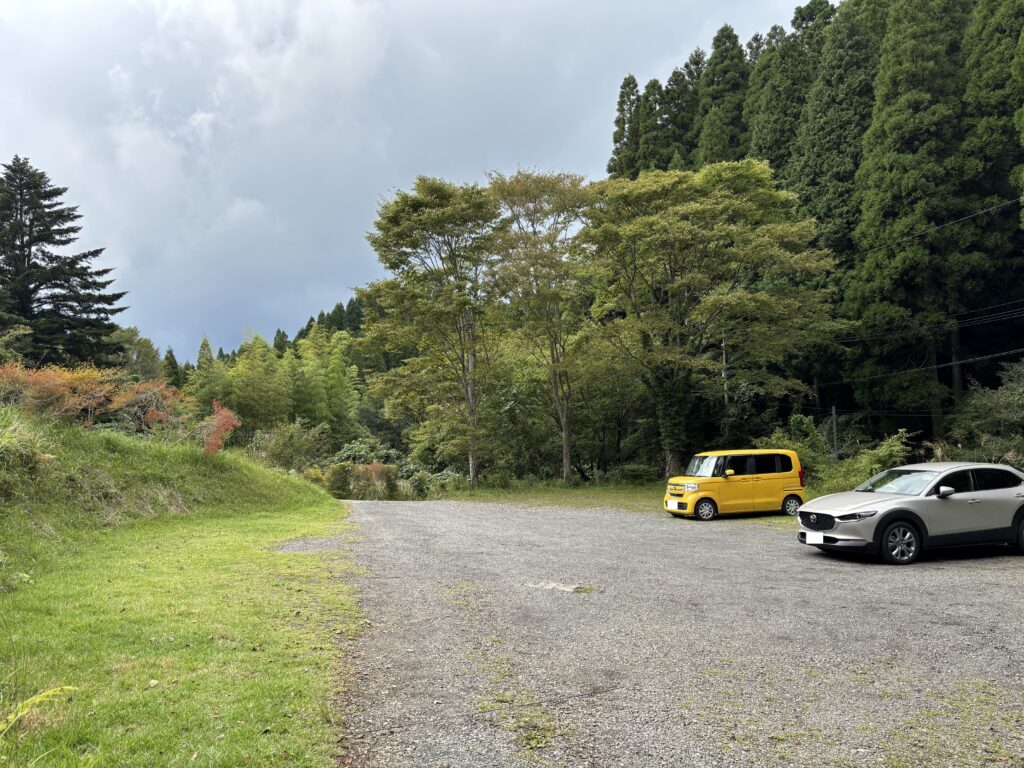 溶岩石窯ピッツァ轍 駐車場