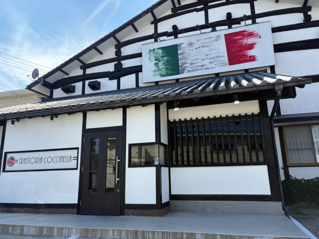 トラットリアコチネラの外観