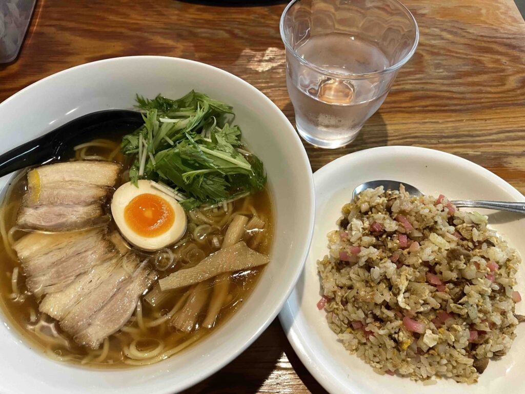 「魚介ラーメン＆ハーフチャーハン」