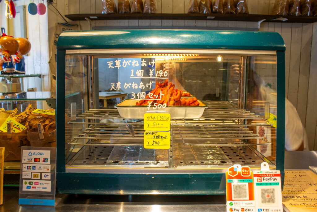 おいものおやつの店内