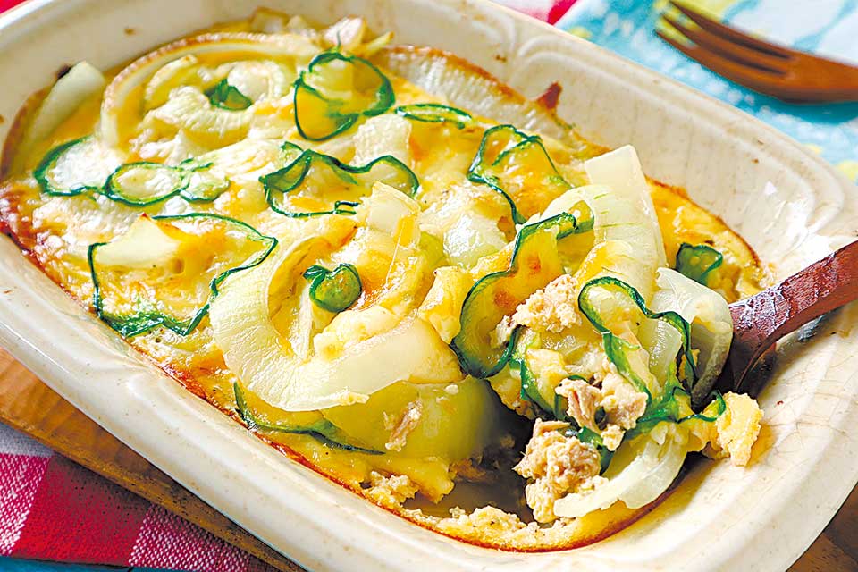 常備食材で手軽に作れる オニオンツナグラタン【おうちでCOOK】