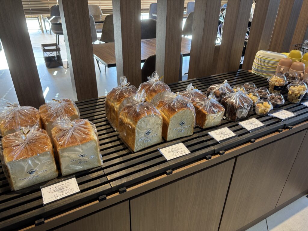 サクラデリカカフェ食パン